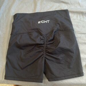 Echt Scrunch Shorts
